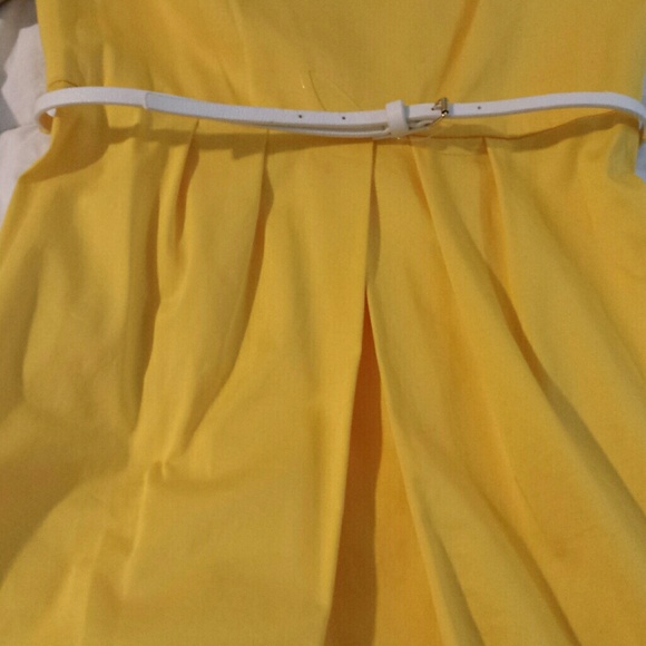Calvin Klein yellow dress. Size 6. - Picture 2 of 7